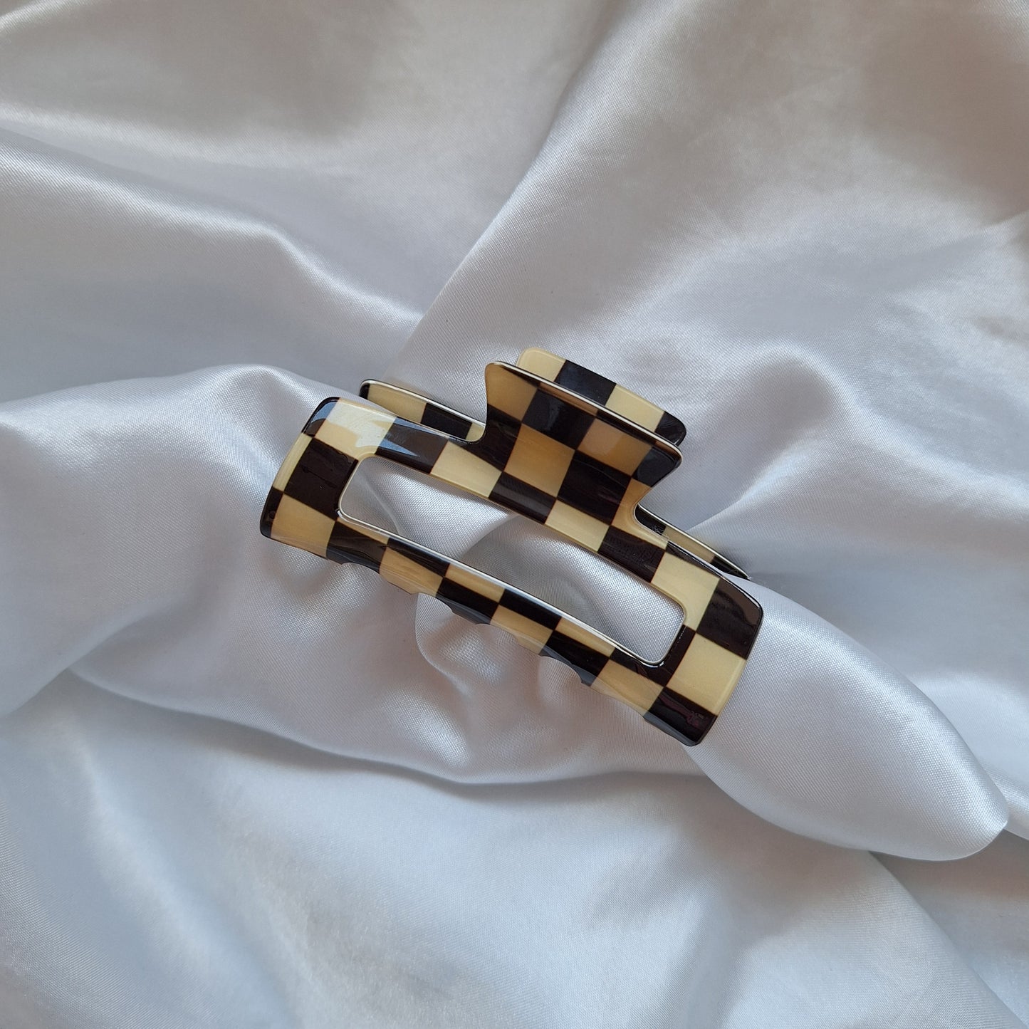Checkard Claw Clip